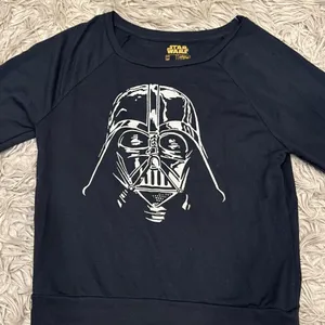 Star Wars darth Vader sweatshirt size medium thumbnail 2