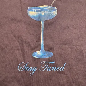 edikted‎ navy blue graphic tee cocktail glass stay tuned women's size large thumbnail 3