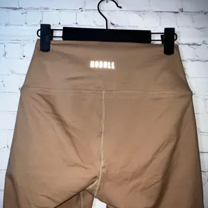 NOBULL Womens High-Rise Tight Workout Leggings Sand Tan Size‎ Small NWT thumbnail 7