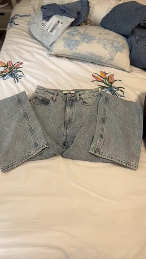 PacSun 90s Boyfriend Jeans thumbnail 3