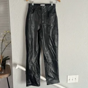 Abercrombie & Fitch Black Vegan Leather 90s Straight Pants Curve Love High Rise thumbnail 2
