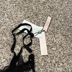 Bluebella Victoria’s Secret NWT Women's Black Bra 34DD thumbnail 3