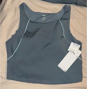 NWT L workout set thumbnail 3