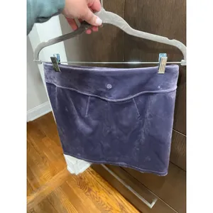 Lululemon Scuba High-Rise Mini Skirt in velvet‎ fabric and a purple size medium thumbnail 2