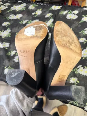 J.Crew Women’s Black Leather Ankle Booties with Block Heel. Size: 7.5 thumbnail 5