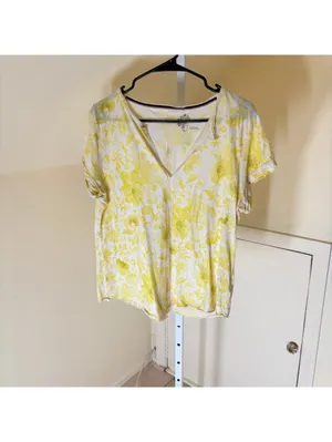 Anthropologie Pilcro EUC Women's Yellow Floral Short Sleeve V-Neck Top L thumbnail 3