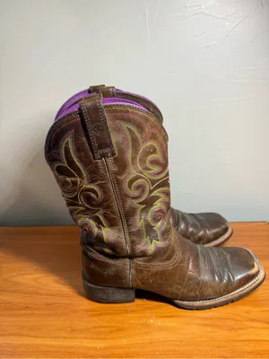 Ariat Womens Square Toe Dark Brown Cowgirl Boots Leather Western Purple Trim 8.5 thumbnail 8