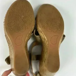 B.o.c Women's Bronze Leather Cork Wedge‎ Sandals Size 8 Strappy Casual thumbnail 12