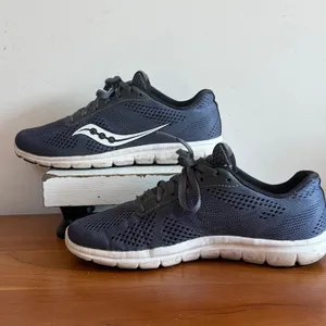 Saucony Cohesion 11 Womens Size 8 Running Shoes Grey Black Mesh S10421-1‎ thumbnail 2