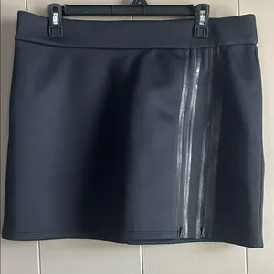 Fabletics Cornado Black Mini Athletic Double Zipper Skirt Women's Size L thumbnail 1