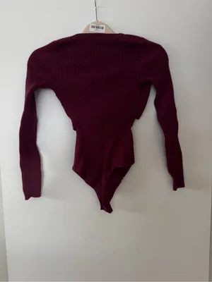 Abercrombie & Fitch Maroon Ribbed Long-Sleeve Sweater Bodysuit thumbnail 10