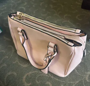 Pink Purse thumbnail 1