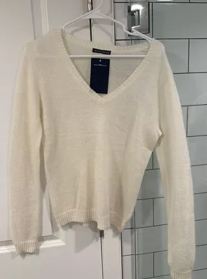 Sweater thumbnail 1