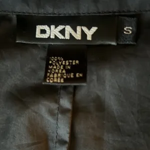 DKNY Vintage black nylon windbreaker zip up jacket thumbnail 5