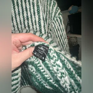 POL Two-Tone Woven Mock Neck Sweater Multi Green & White thumbnail 6