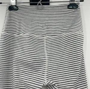 Beyond Yoga Leggings Surf Stripe High Waisted Yoga Leggings Size Small thumbnail 5