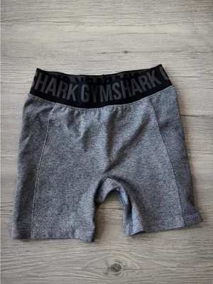 Gymshark Heather Gray Logo Waist Biker Shorts Size Small thumbnail 2