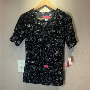 New Betsey Johnson Scrubs Top Medical Dental Fate and Fortune Canola Size XS NWT thumbnail 2