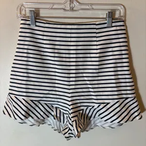 Zara Navy White Striped Ruffle Hem High Waisted Shorts Size Small‎ thumbnail 2