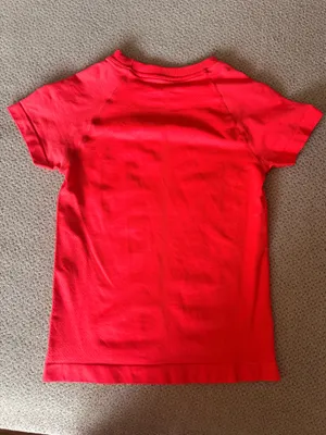 Red Amazon workout top Size M thumbnail 2