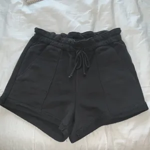 Abercrombie & Fitch Charcoal Gray Drawstring Shorts thumbnail 2