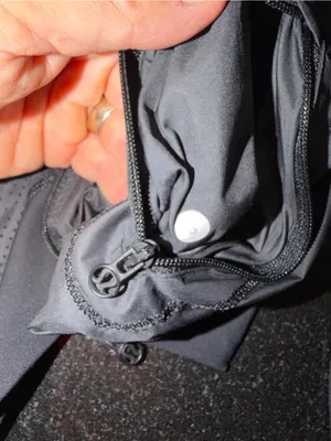 Lululemon Lightweight reversible Bomber Jacket. Women’s 8! Sleek fit. thumbnail 12