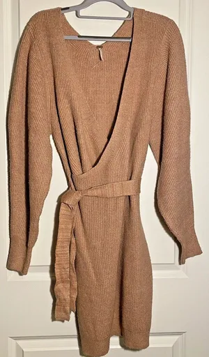 Free People‎ Sienna Pink Wrap Knit Belted Sweater Dress Large NWOT thumbnail 1