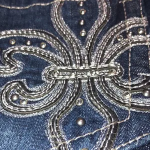 Miss me 30 boot cut, 34 inseam. Signs of wear but still In good condition. thumbnail 3