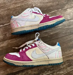Nike Women’s Dunk Low 6.0 'Rave Pink' sneakers size 8.5 thumbnail 1