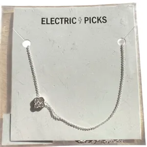Electric Picks Camilla Necklace Silver Tone Crystal Flower Clover‎ Pendant NEW thumbnail 1