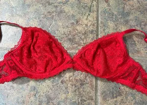 victoria’s secret large red lace bralette thumbnail 1