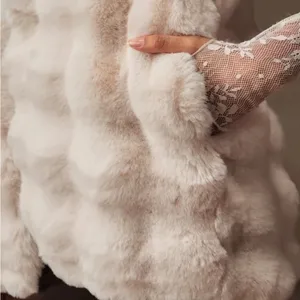 Elegant New off White Faux Fur vest Women thumbnail 4