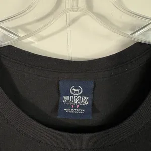 Vintage Y2K PINK For Peace VS Victorias Secret Black Fitted Neon Tee Small S XO thumbnail 3