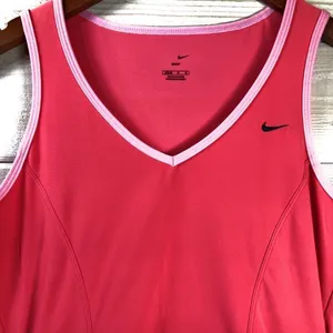 Nike Dri-Fit Tank Top thumbnail 3