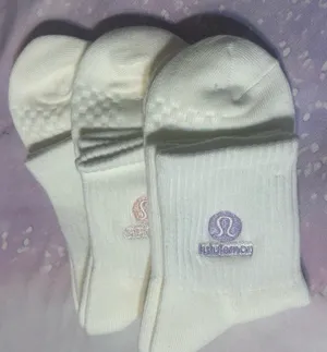 Lululemon Socks quarter crew thumbnail 1