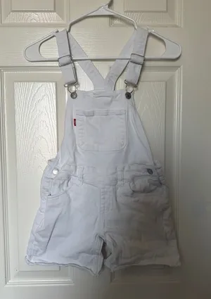 Kids Levi’s overall shorts size 8 reg thumbnail 1