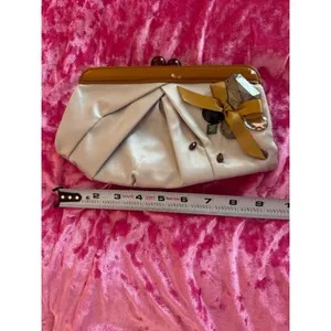 Simply Vera Wang Clutch Tan Gold Embellished Purse Formal Going Out thumbnail 6