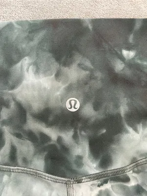 Lululemon biker shorts High-Rise Tie-Dye green activewear yoga Pilates gym 12 thumbnail 3