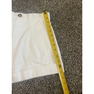 Zara white high-waisted clean girl summer aesthetic cuffed shorts M thumbnail 3