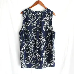 c&e | Pineapple Patterned Tank Top Blue Size XL thumbnail 2