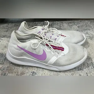 FINAL PRICE Nike Women's White and Purple Athletic Shoes thumbnail 2