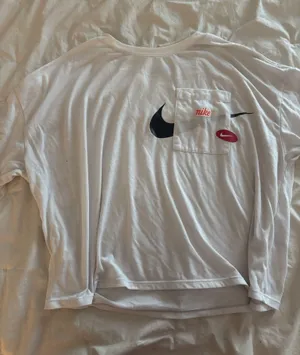 Nike Crop Top thumbnail 1