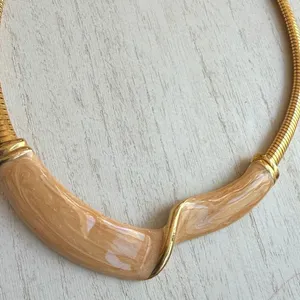 Vintage 1980s Gold Tone Omega Necklace & Matching Earrings Set thumbnail 3