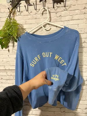 Buckle Wrangler x Billabong Aged Indigo Surf Out West Cropped Sweatshirt thumbnail 4