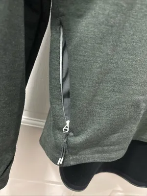 On Cloud Women’s On Running Technical Hoodie Size XS Beluga Green Gym Workout thumbnail 3