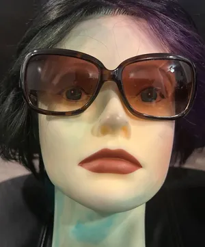 Guess Amber Sunglasses thumbnail 1