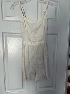 Hollister White eyelet romper thumbnail 2