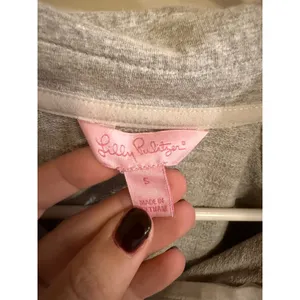 Lilly‎ Pulitzer Gray Quarter Zip Sweatshirt Lace Detail Women's Size S thumbnail 2