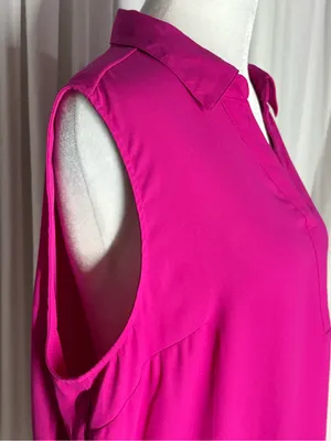 Dana Buchman Sleeveless V-Neck Camisole in Bright Fuchsia thumbnail 4