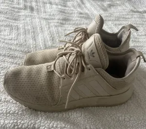 Adidas Sneakers thumbnail 1